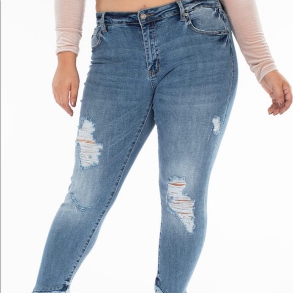 Kancan Jeans women plus size! - Picture 3 of 8